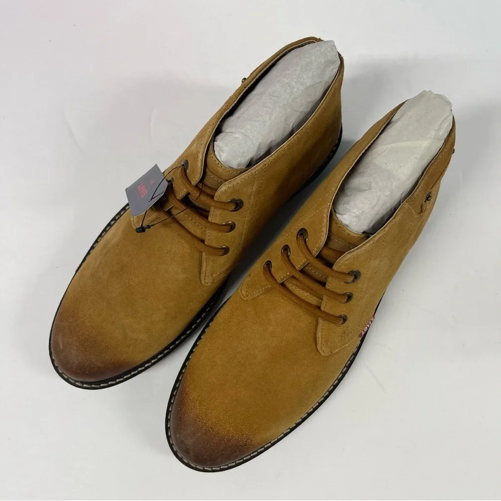 ONLY HERE! LEVIS CAMBRIDGE BOOTS